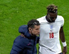 1634071709420078694.gif 开云体育app-【世预赛】卢克·肖送点 斯通斯救主 英格兰平匈牙利