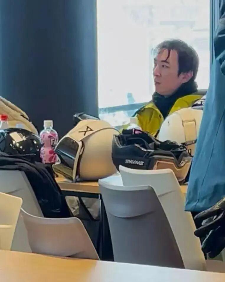 俄柬菲免签了,明星们却扎堆北海道